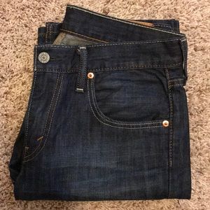 Levi’s dark wash 29/32 527 model